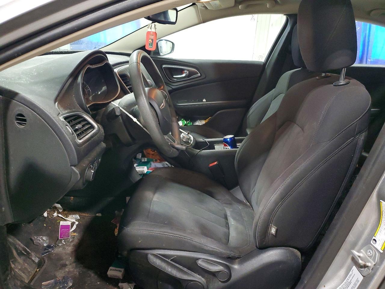 2015 Chrysler 200 Limited - Фото 7