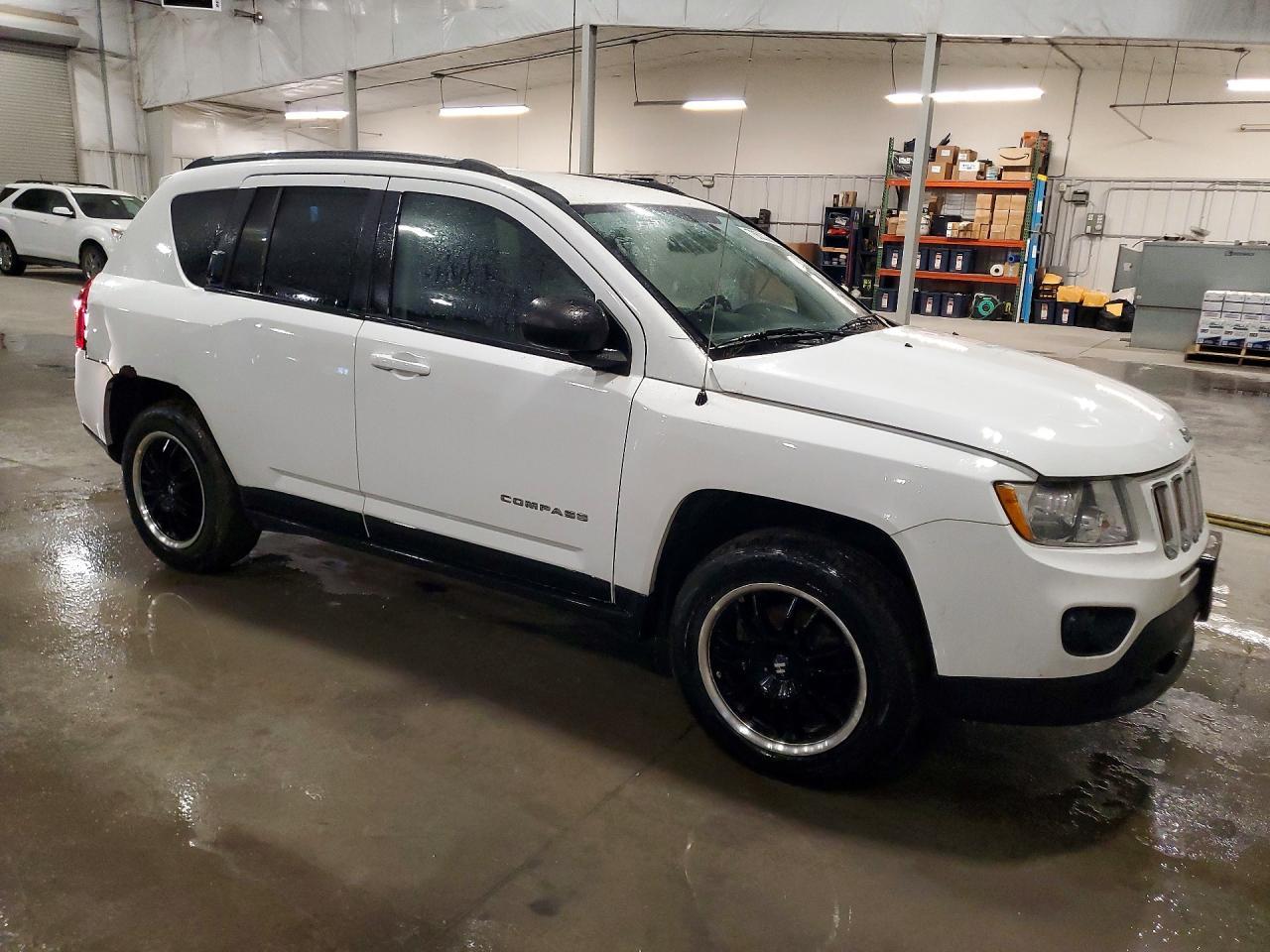 2011 Jeep Compass - Фото 4
