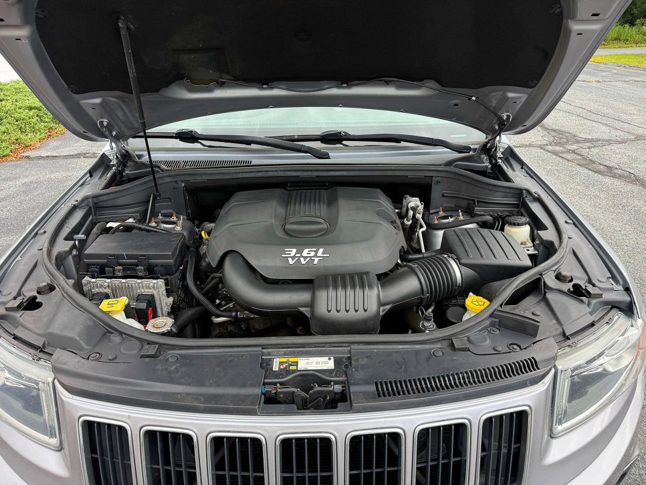 2014 Jep Grand Cher Silvr - Image 7