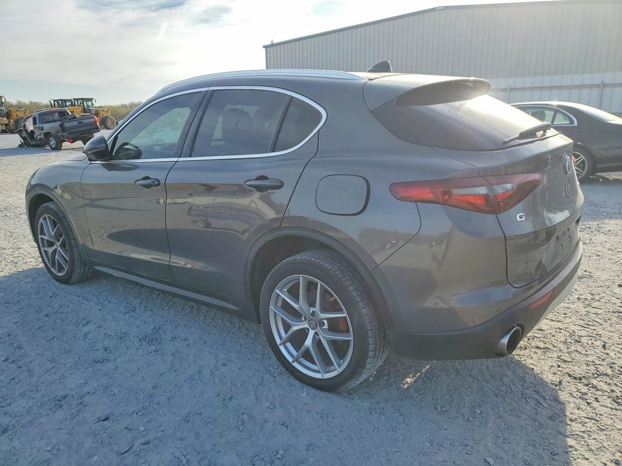 2019 Alfa Romeo Stelvio Ti - Фото 2