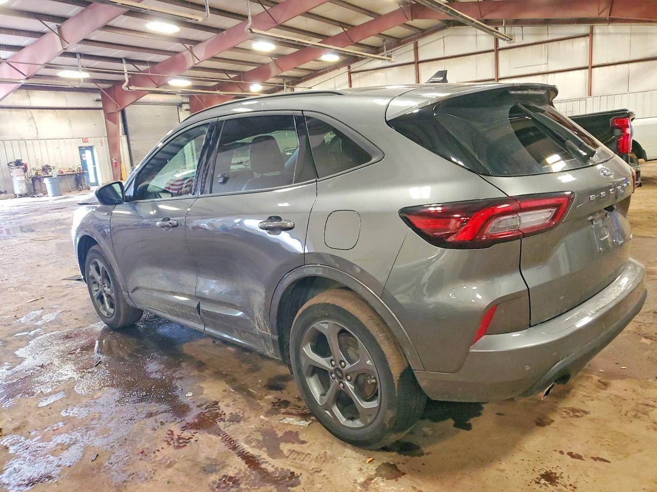 2024 Ford Escape St Line - Image 2