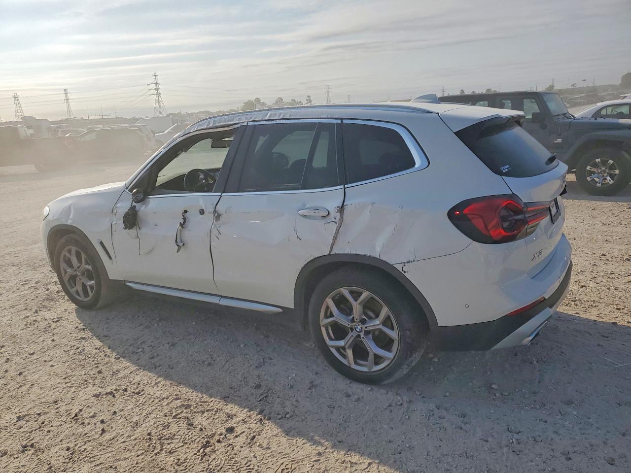 2023 BMW X3 Sdrive30I - Фото 2