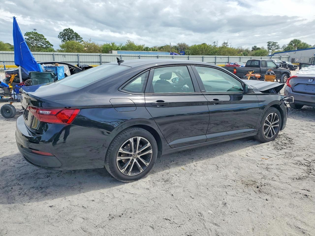 2024 Volkswagen Jetta Sport - Фото 3