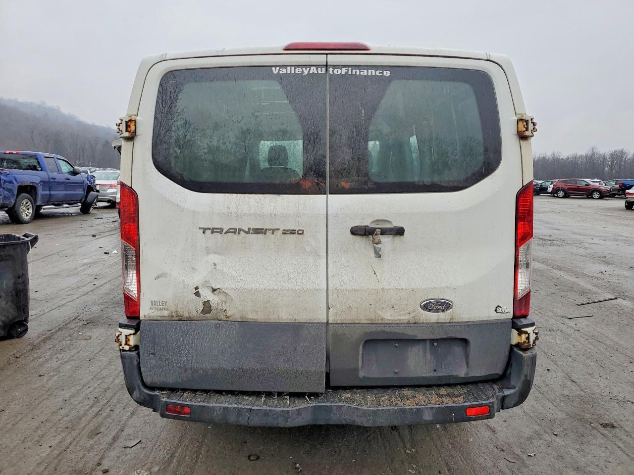 2015 Ford Transit T- - Delivery Van - Фото 6
