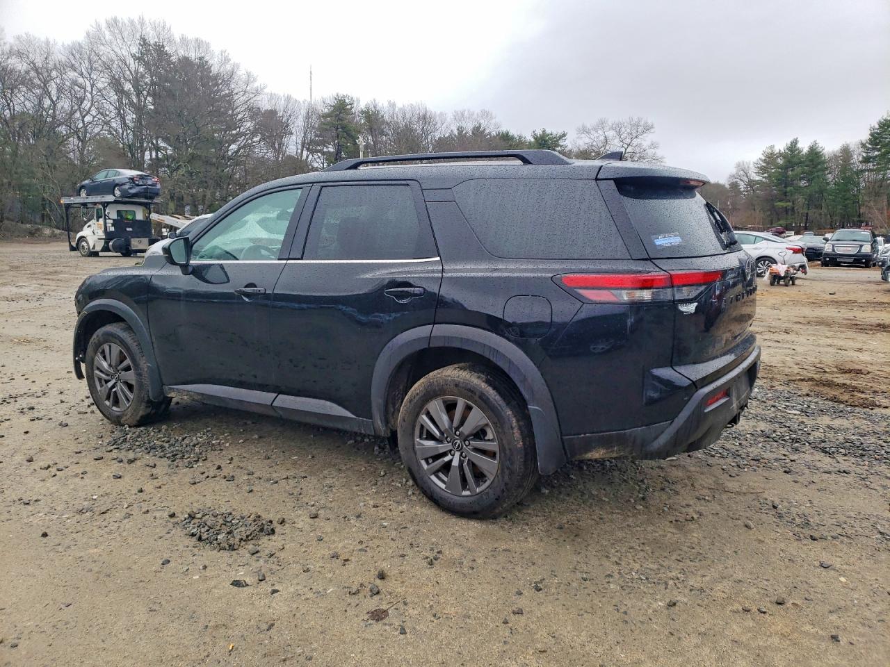 2024 Nissan Pathfinder Sv - Image 2