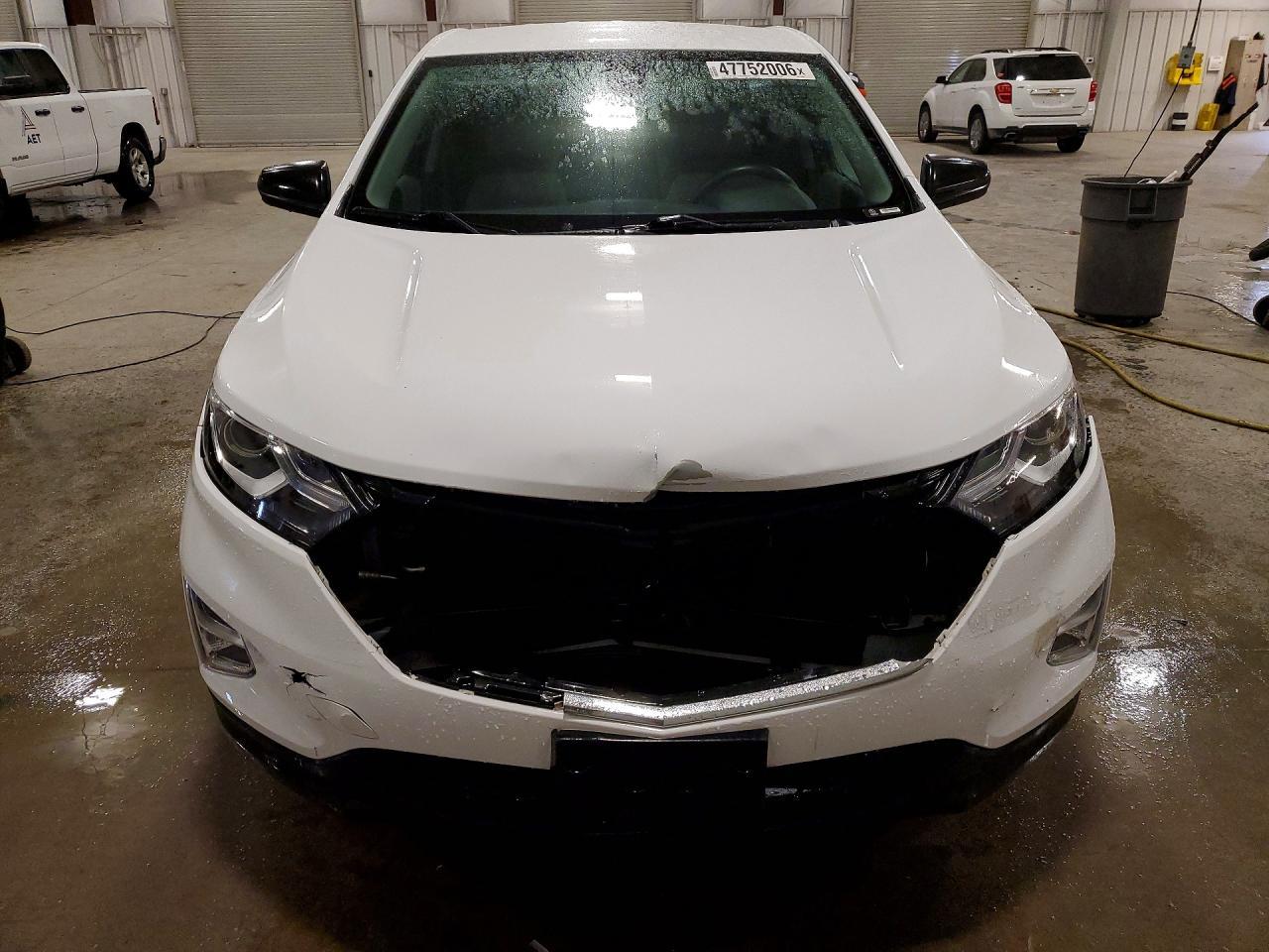 2020 Chevrolet Equinox Ls - Image 5