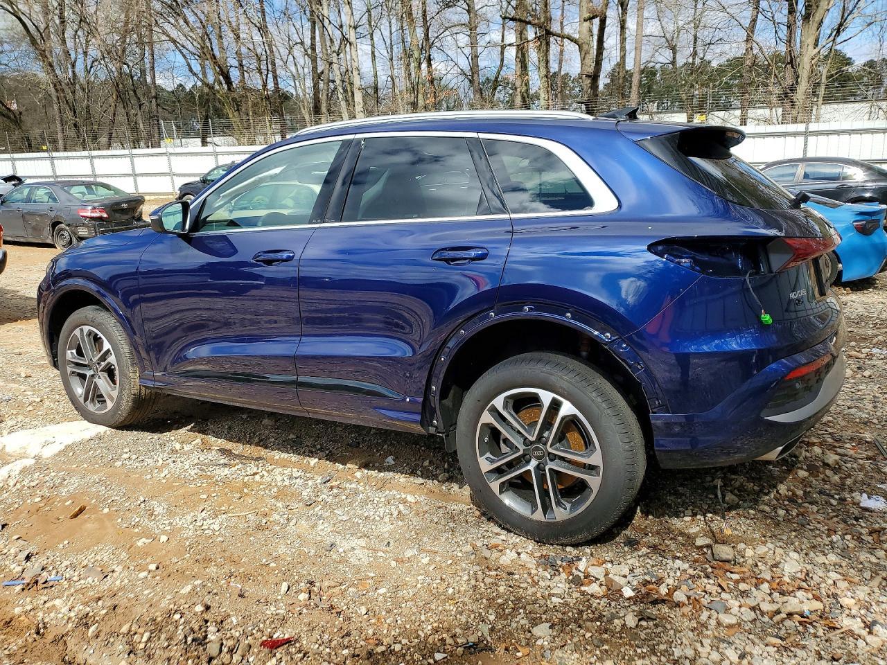 2025 Audi Q5 Premium - Фото 2