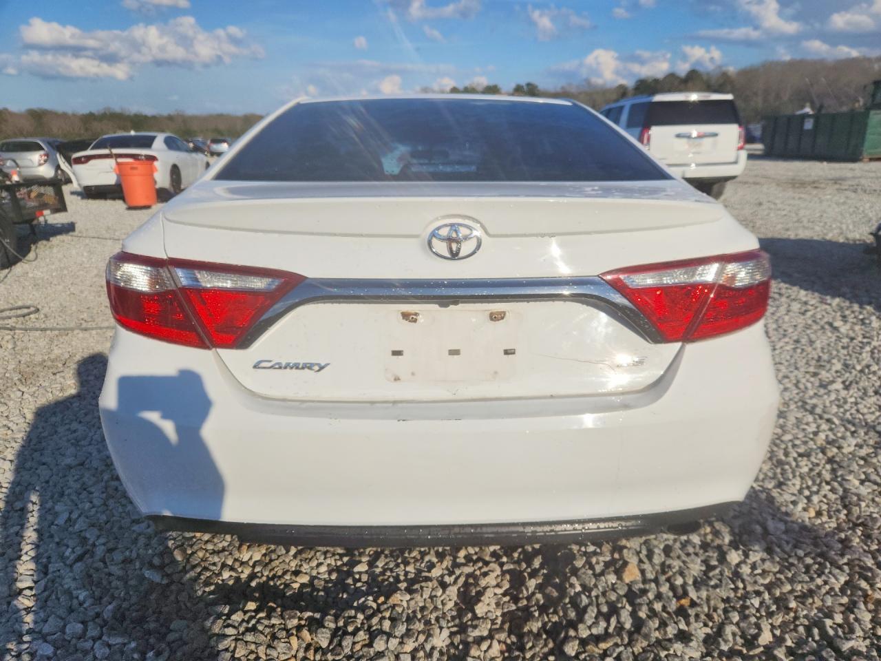 2017 Toyota Camry Se - Фото 6