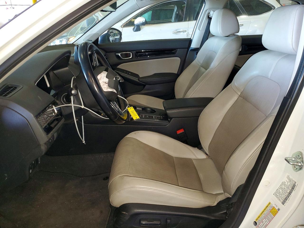 2022 Honda Civic Touring - Image 7