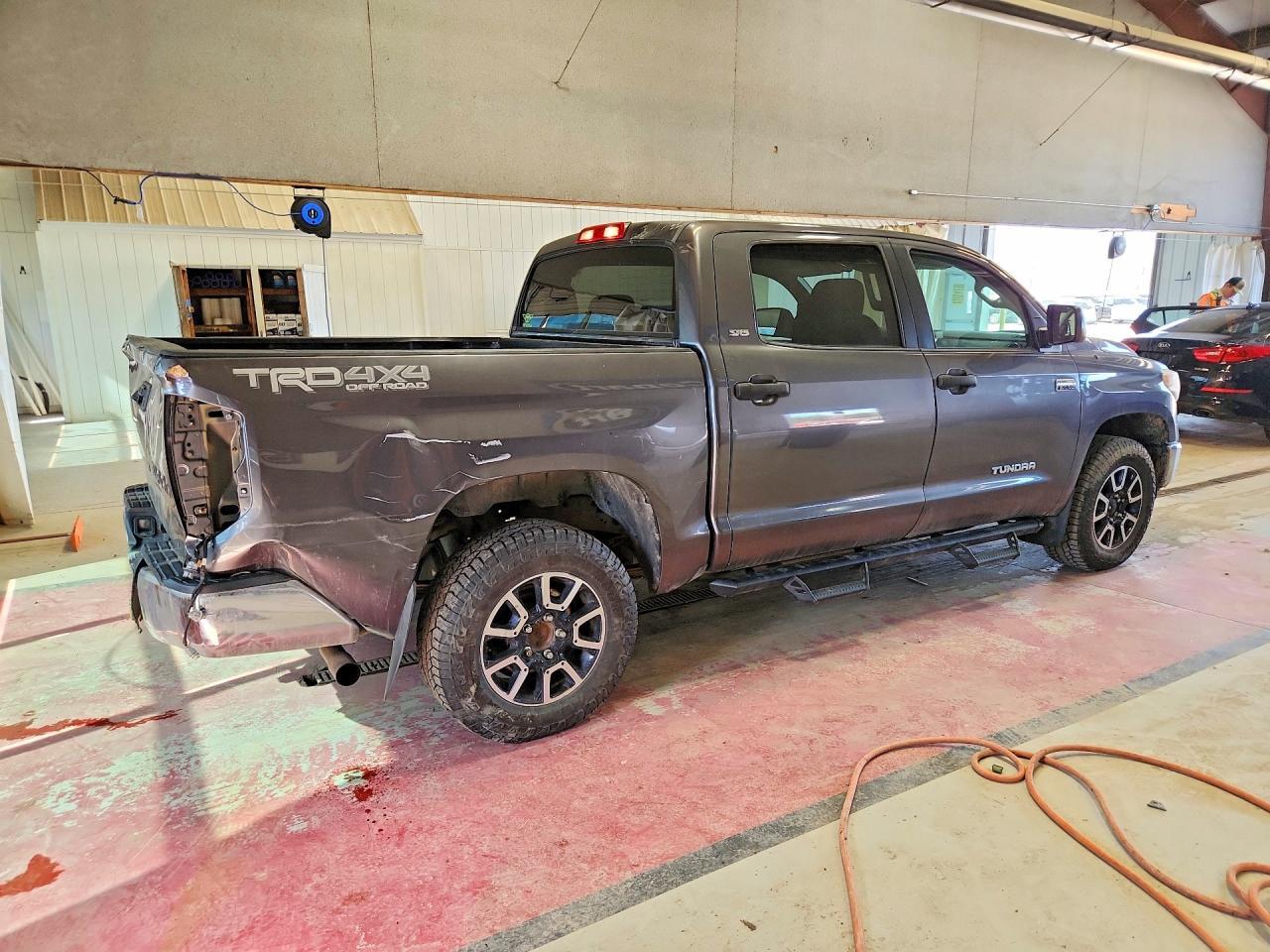 2015 Toyota Tundra Sr5 - Фото 3