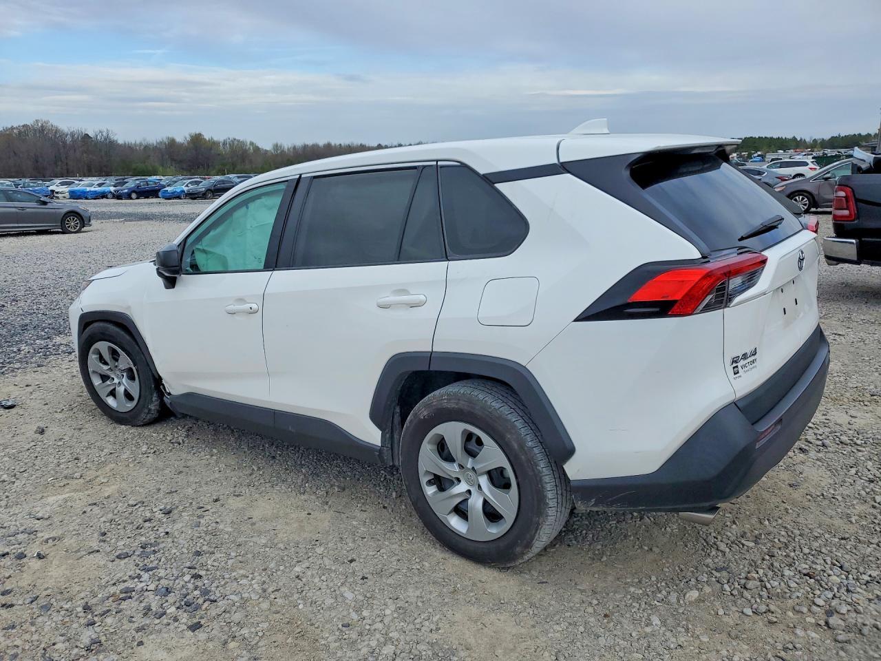2022 Toyota Rav4 Le - Image 2
