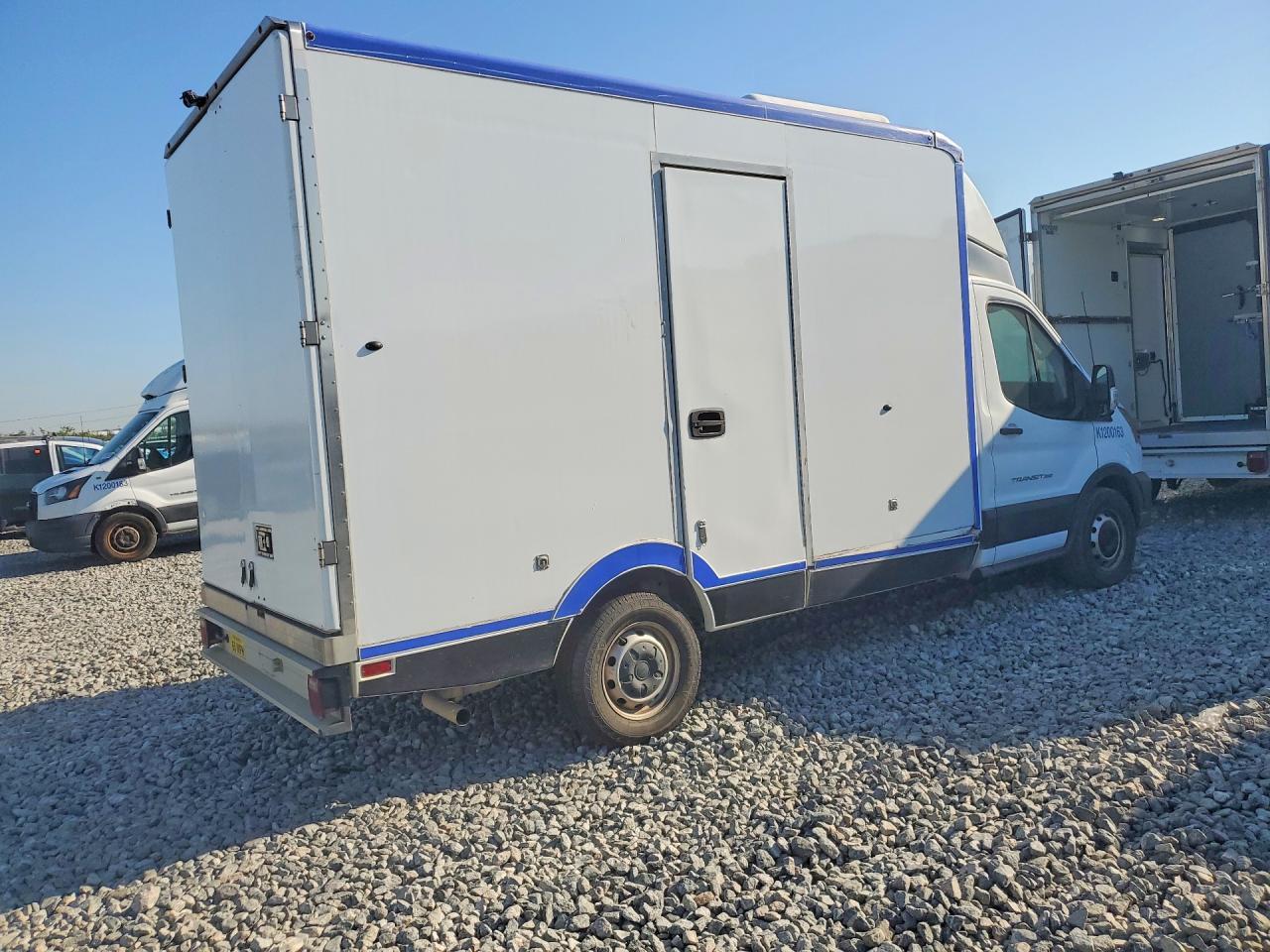 2020 Ford Transit Delivery Truck - Image 3