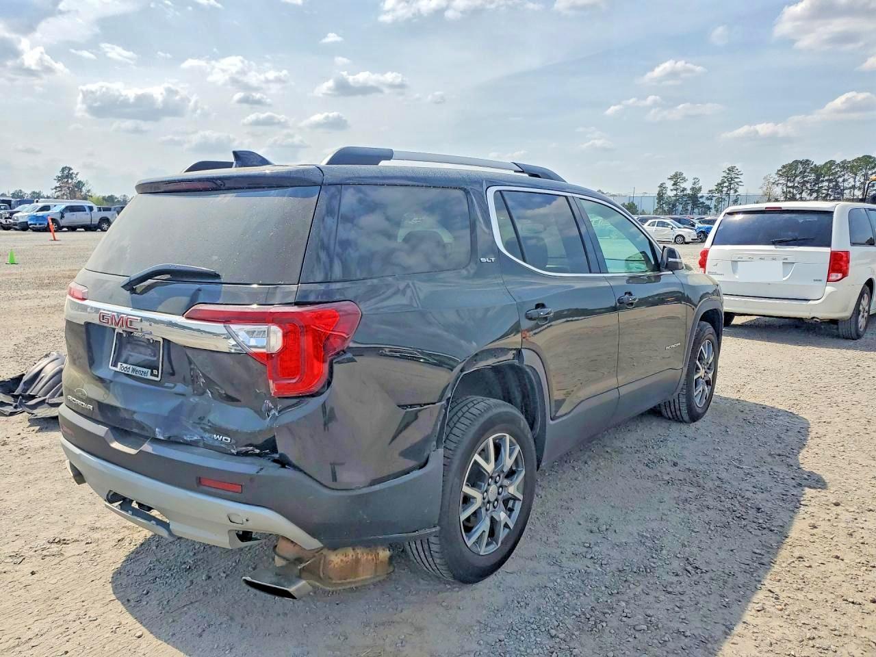 2023 GMC Acadia Slt - Фото 3