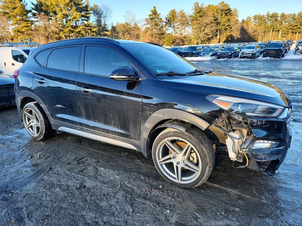 2017 Hyundai Tucson Limited - Image 4