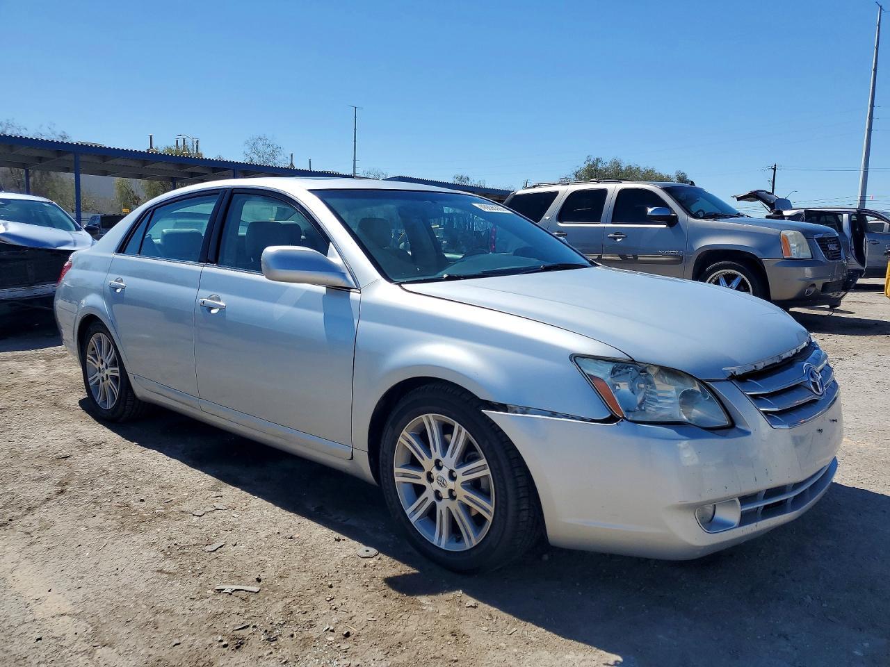 2006 Toyota Avalon Limited - Image 4