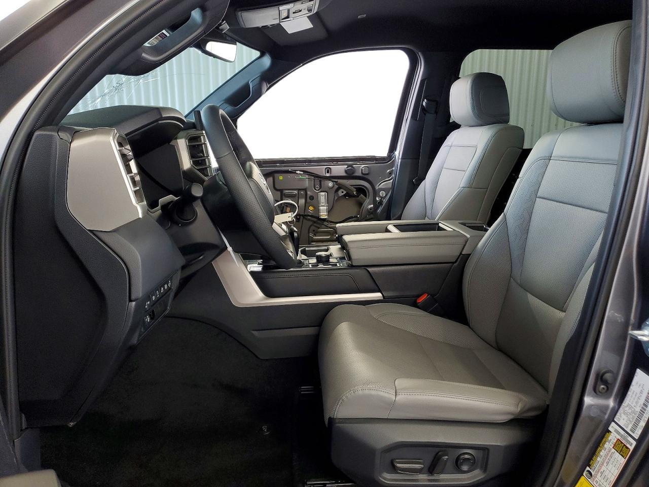 2025 Toyota Tundra Limited - Фото 7