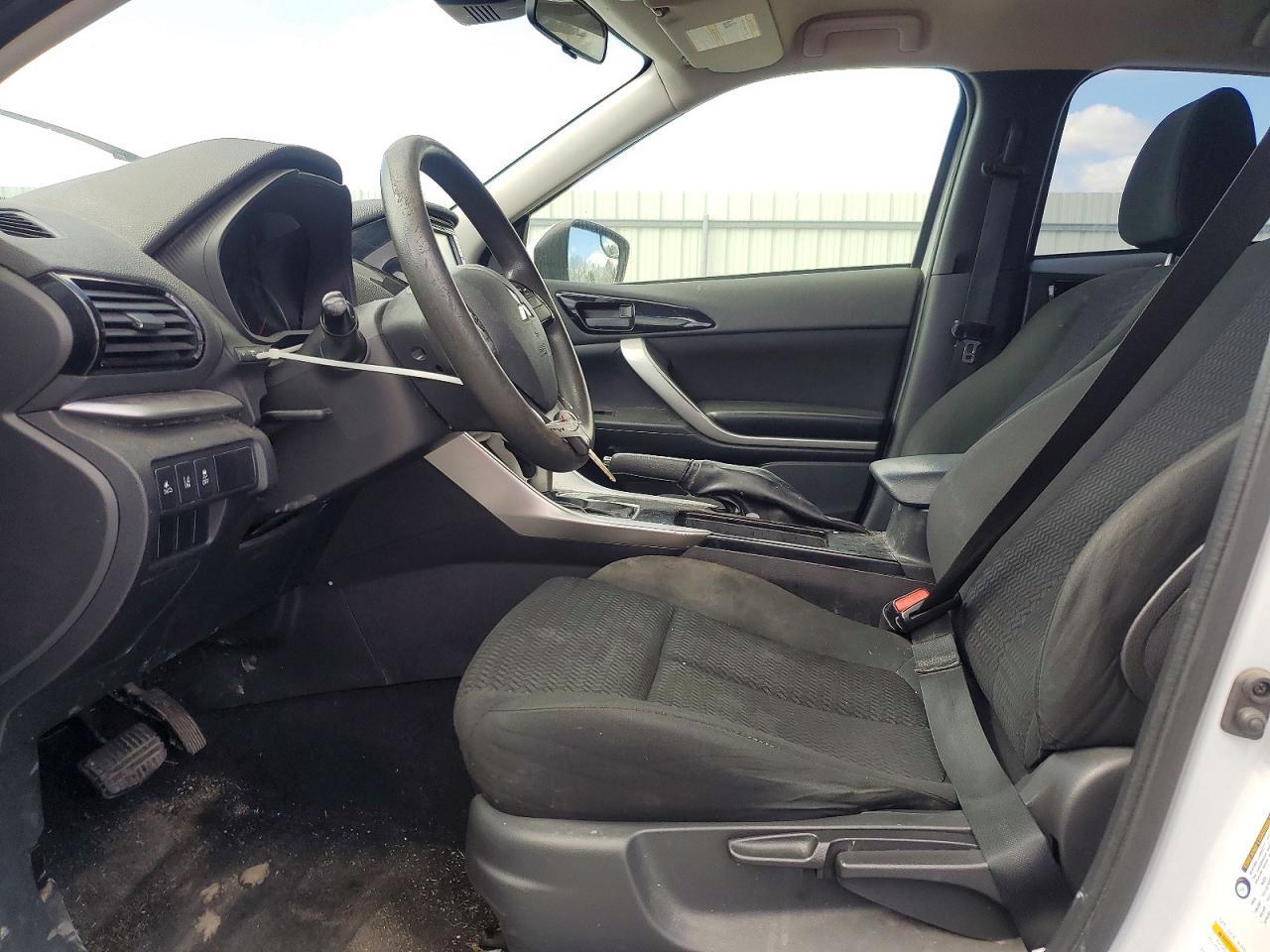 2023 Mitsubishi Eclipse Cross Es - Image 7