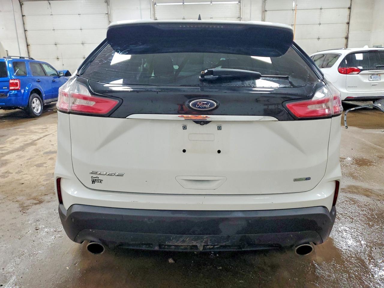 2020 Ford Edge Se - Фото 6