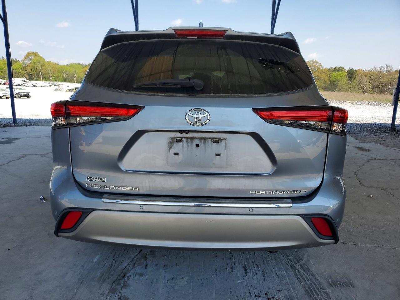 2020 Toyota Highlander Platinum - Фото 6