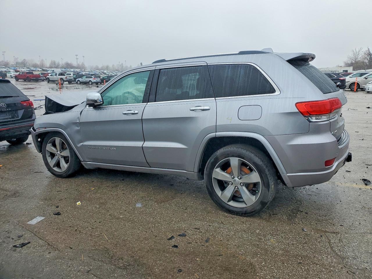 2014 Jeep Grand Cherokee Overland - Image 2