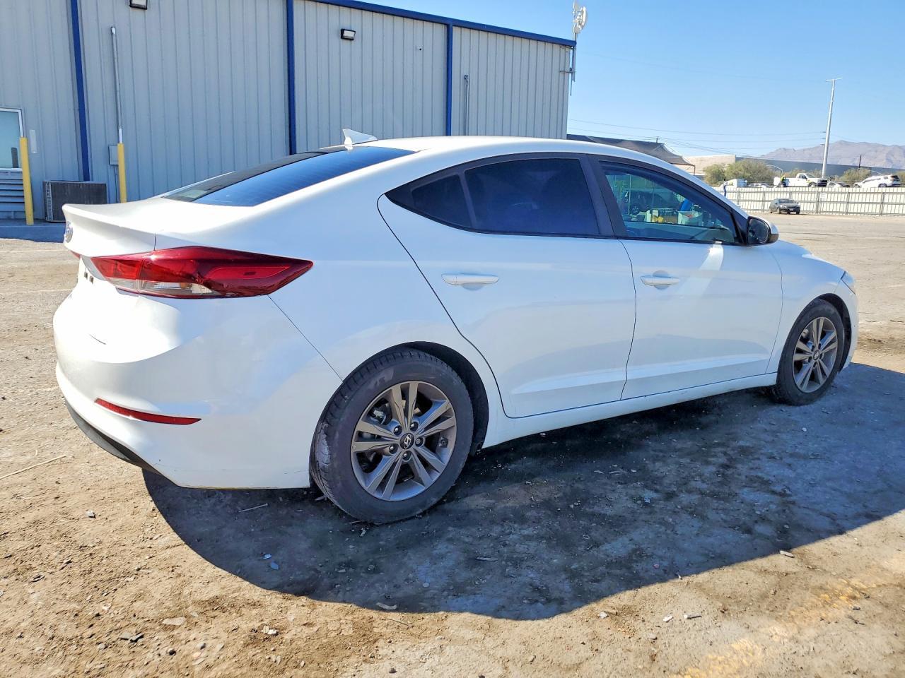 2018 Hyundai Elantra Sel - Фото 3
