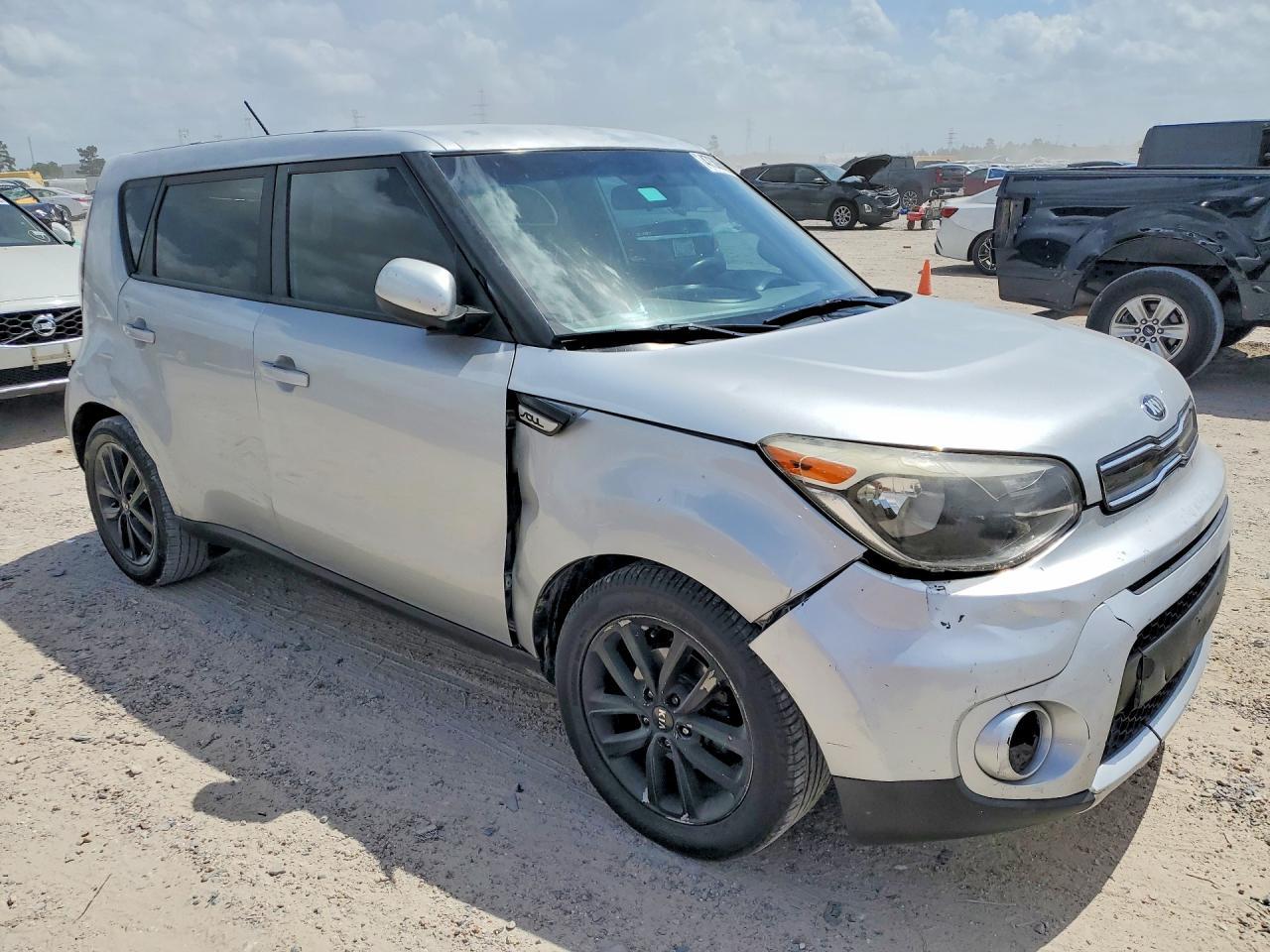 2017 Kia Soul + - Фото 4