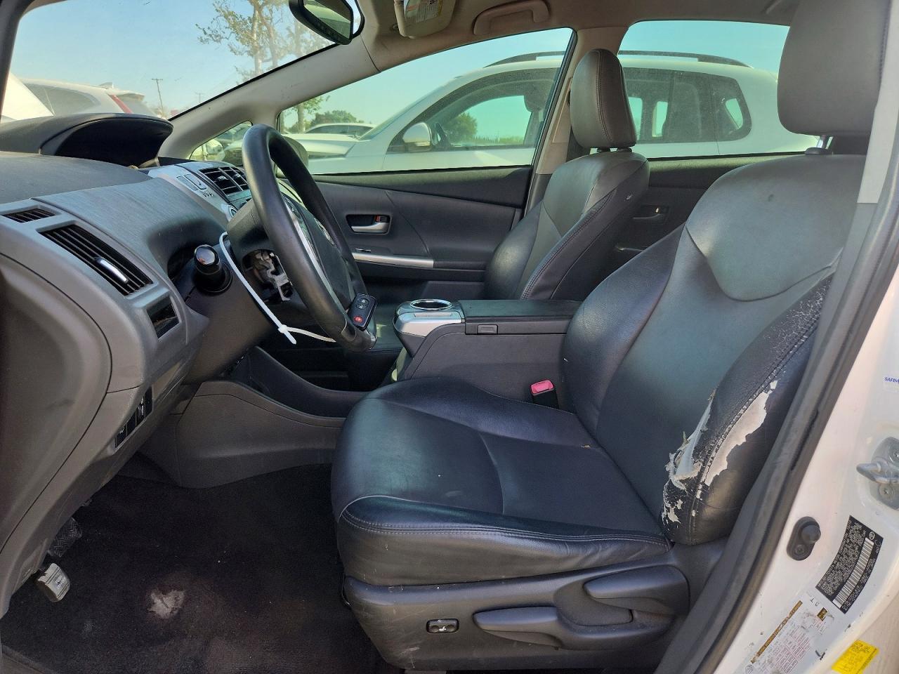 2013 Toyota Prius V Five - Фото 7