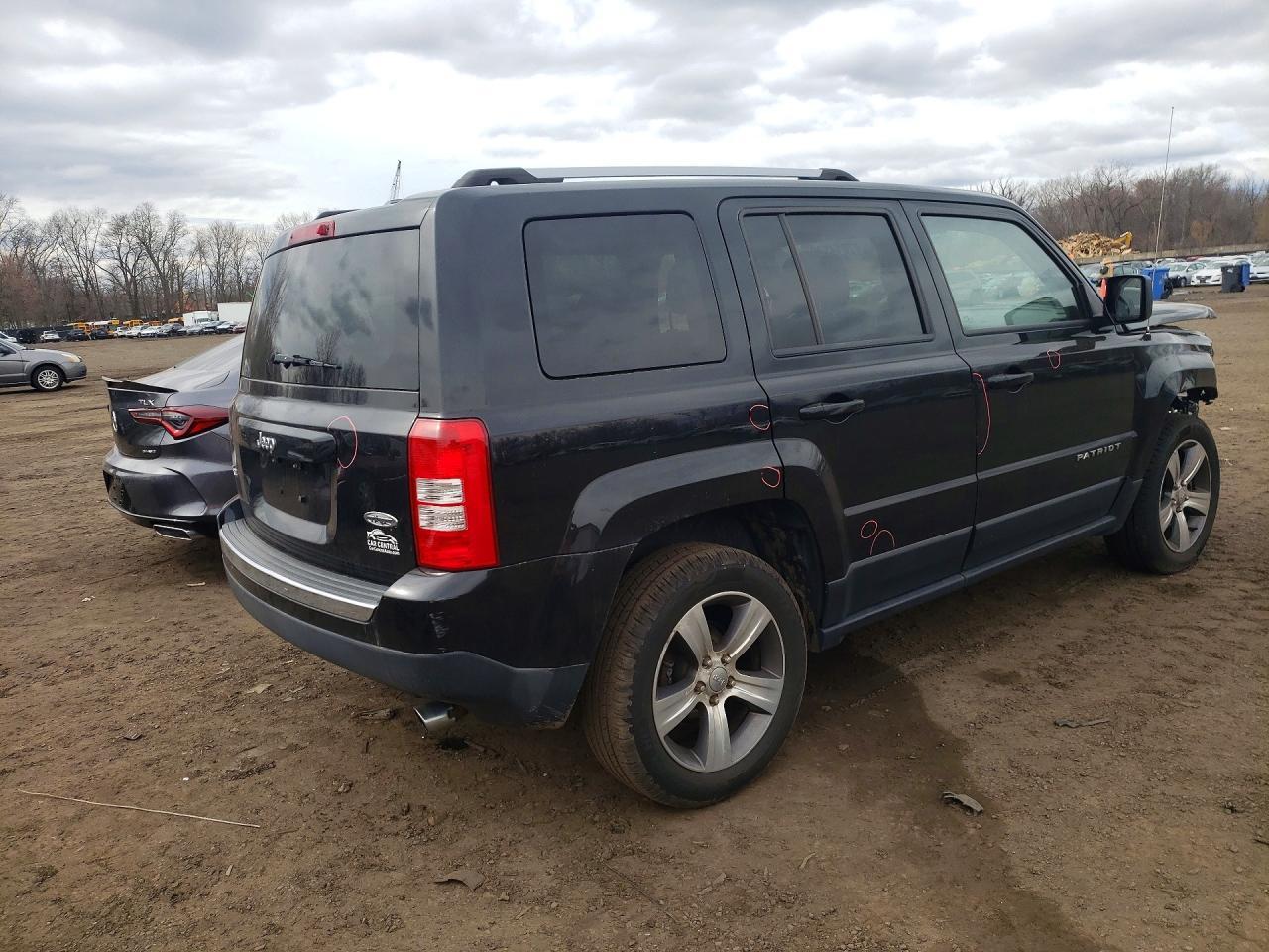 2016 Jeep Patriot Latitude - Фото 3