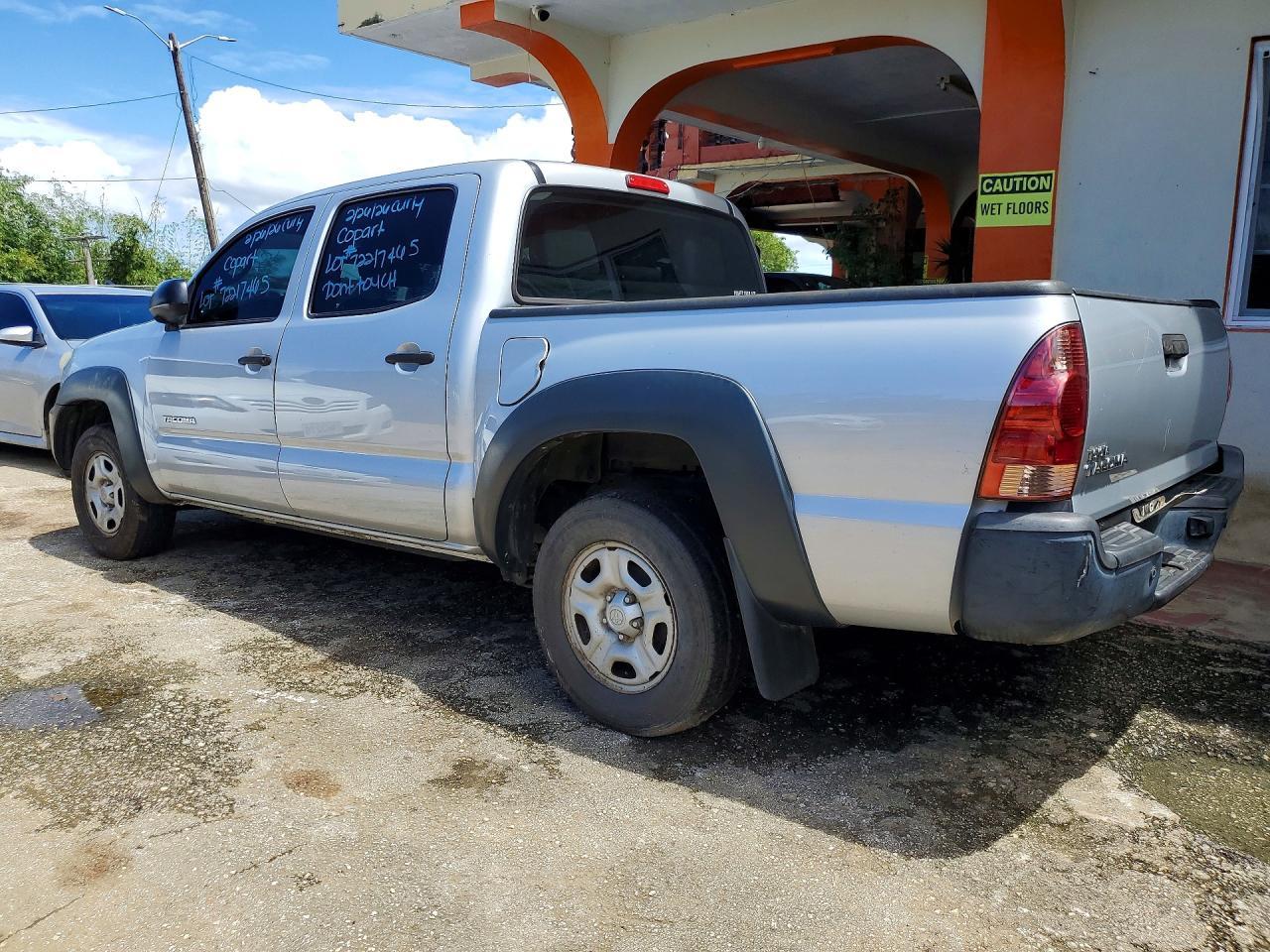 2012 Toyota Tacoma Double Cab - Image 2