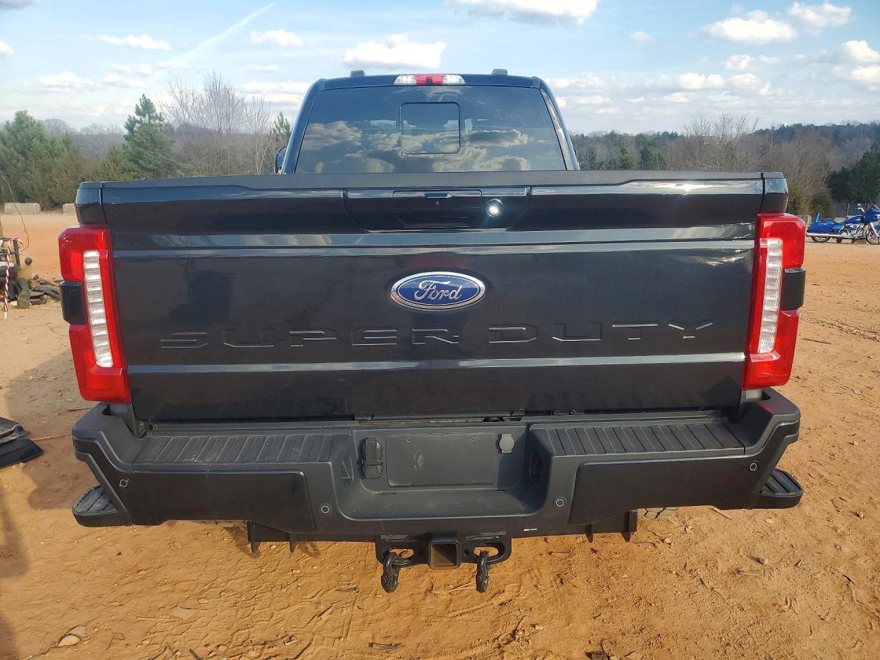 2024 Ford F350 Super Duty - Image 6