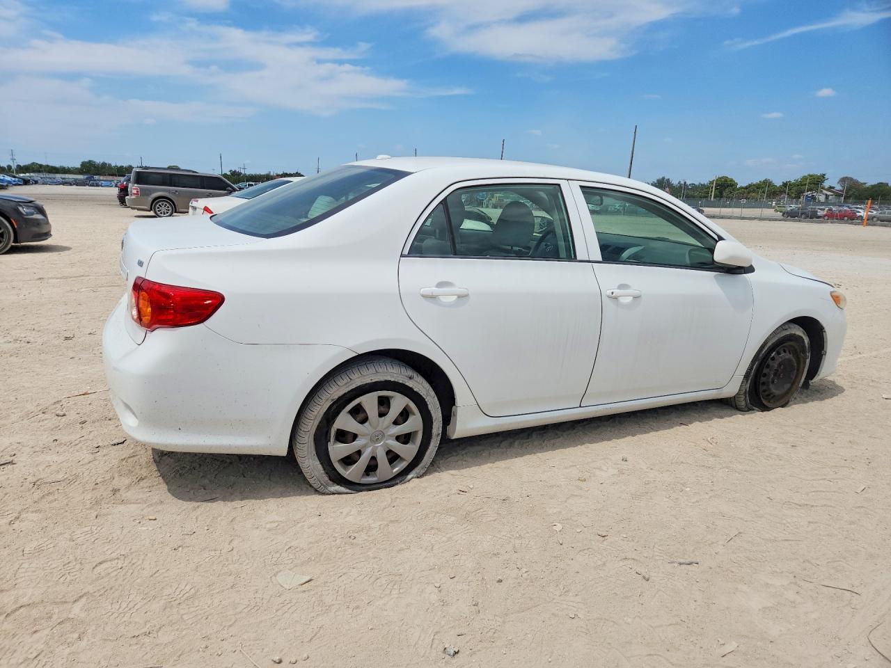 2009 Toyota Corolla Le - Фото 3
