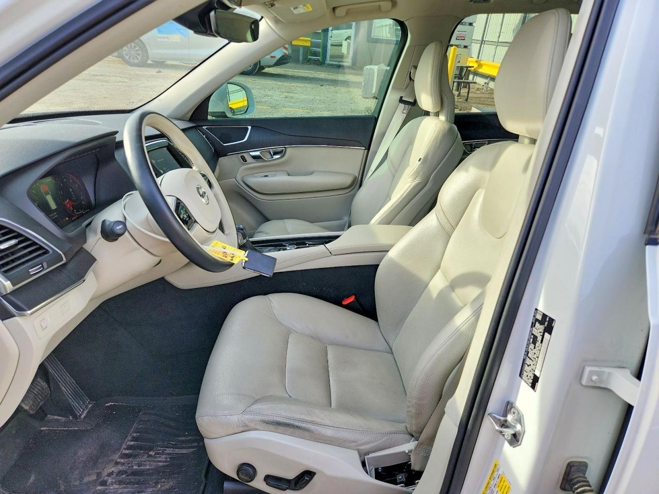 2020 Volvo Xc90 T6 Momentum - Image 7