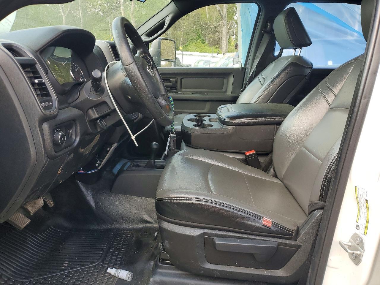 2024 Ram 3500 Tradesman - Фото 7