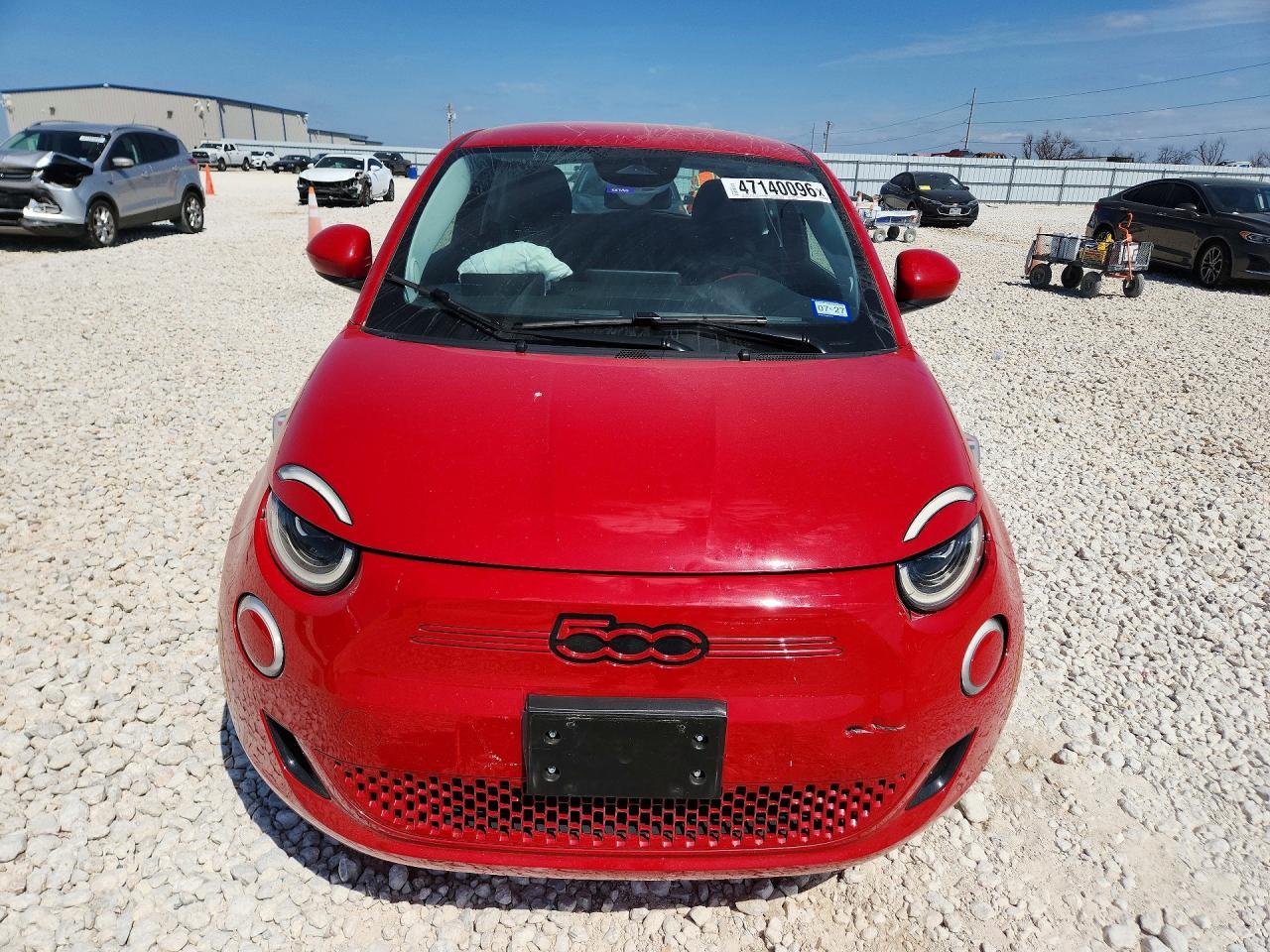 2024 Fiat 500 E Red - Image 5