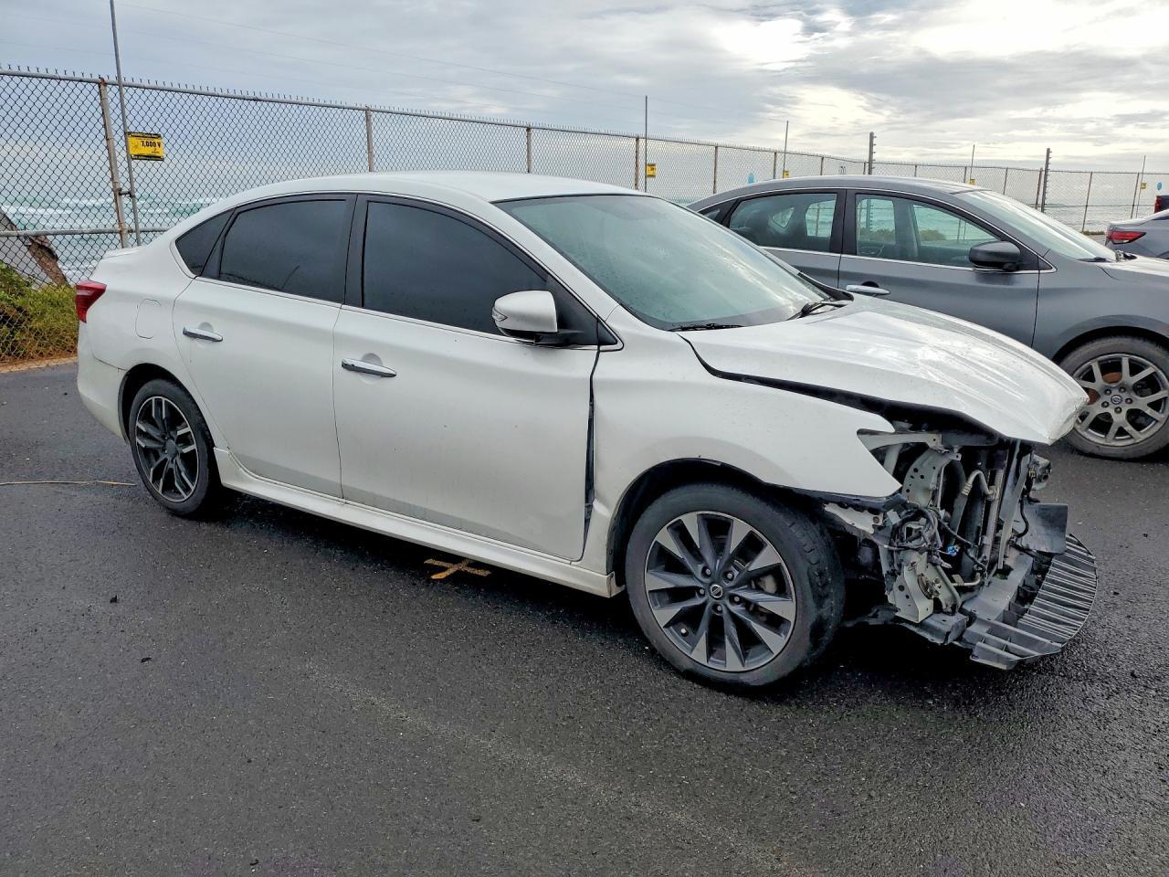 2016 Nissan Sentra Sr - Image 4