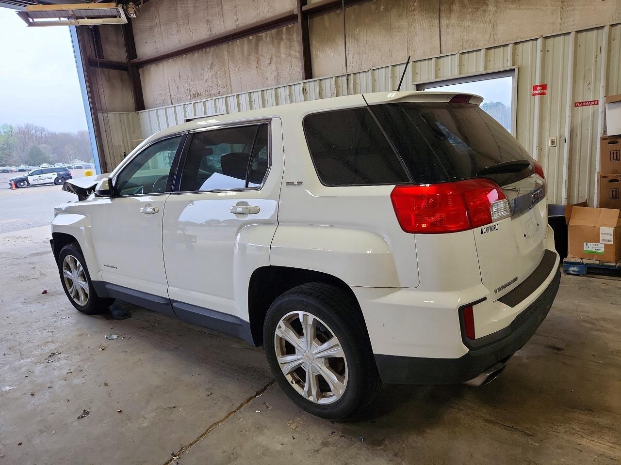 2017 GMC Terrain Sle - Фото 2