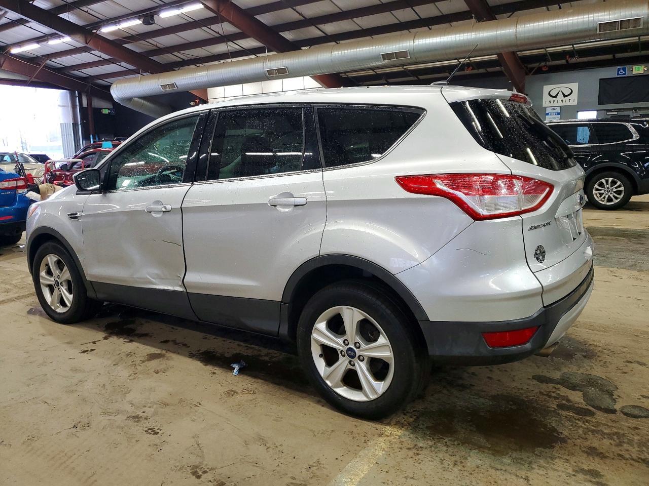 2016 Ford Escape Se - Фото 2