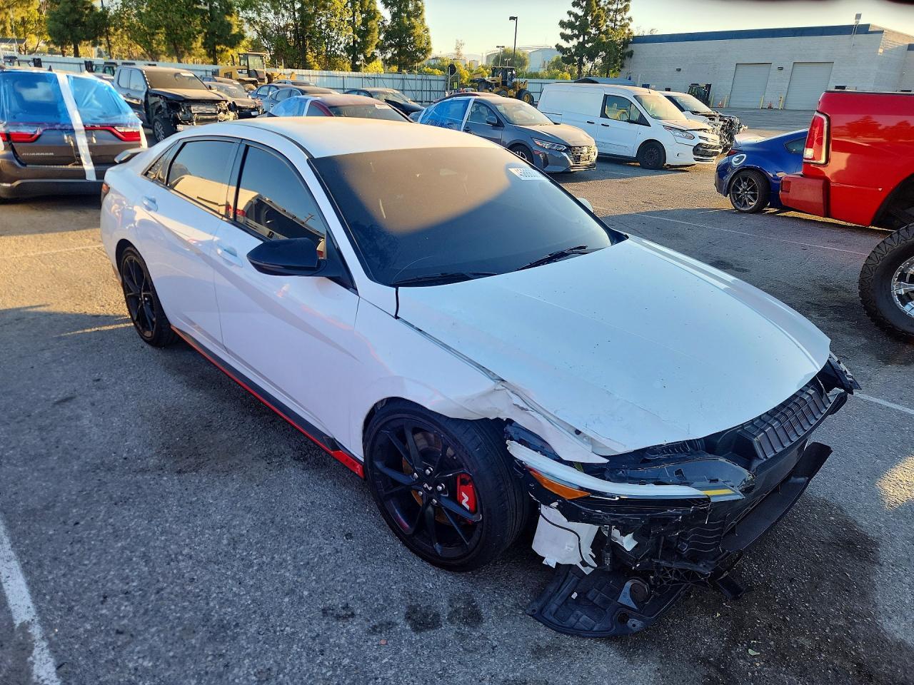 2025 Hyundai Elantra N Base - Фото 4