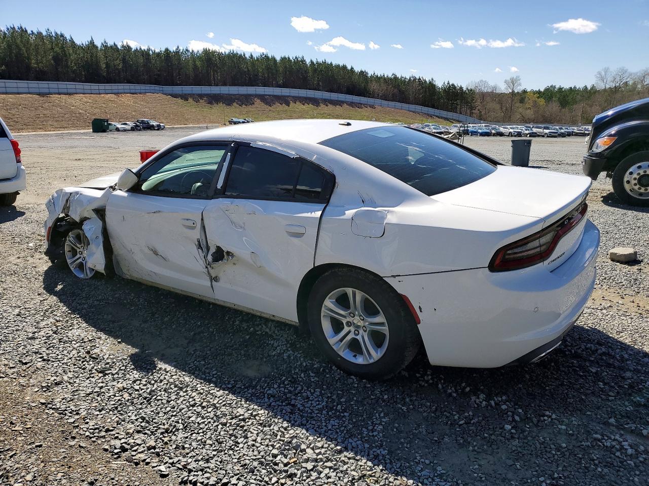 2018 Dodge Charger Sxt - Image 2