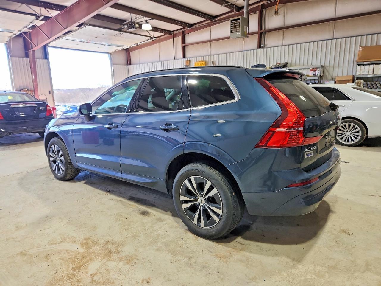 2023 Volvo Xc60 Core - Image 2