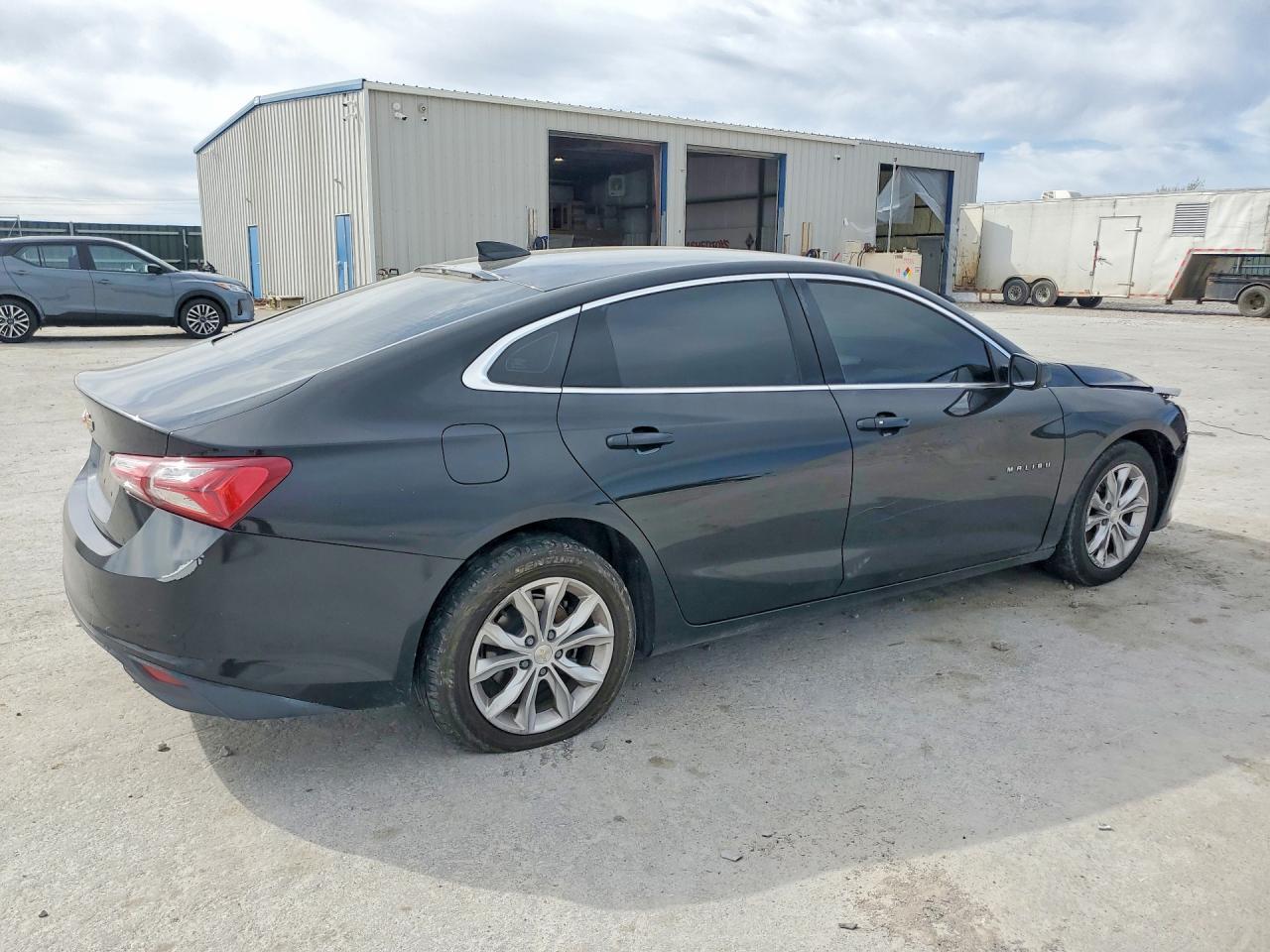 2020 Chevrolet Malibu Lt - Image 3