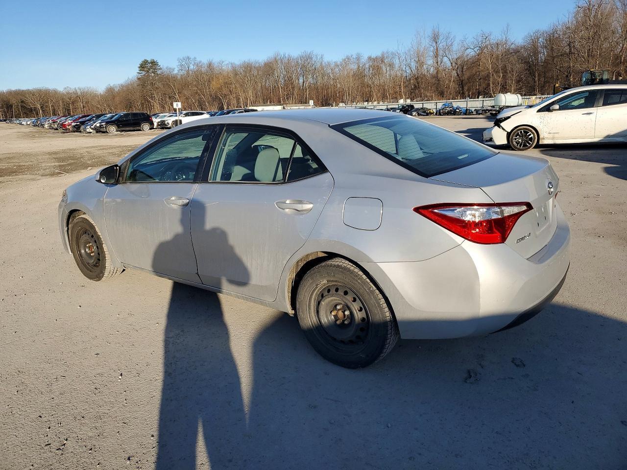 2016 Toyota Corolla L - Фото 2