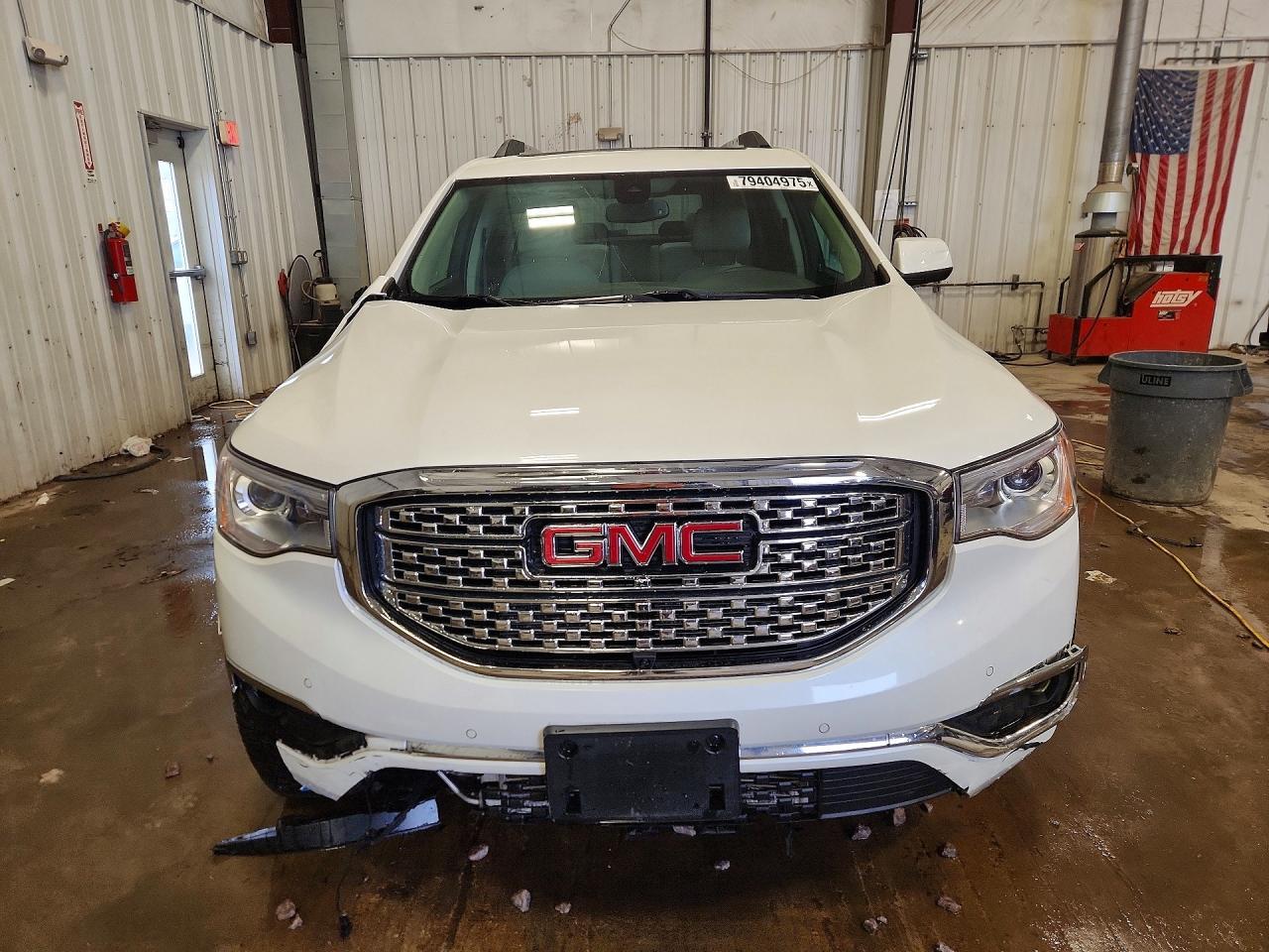 2017 GMC Acadia Denali - Фото 5