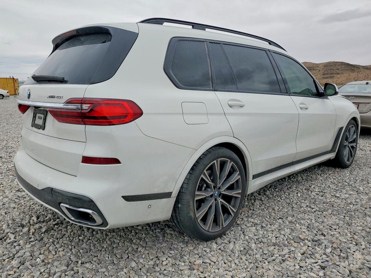 2019 BMW X7 xDrive40I - Фото 3