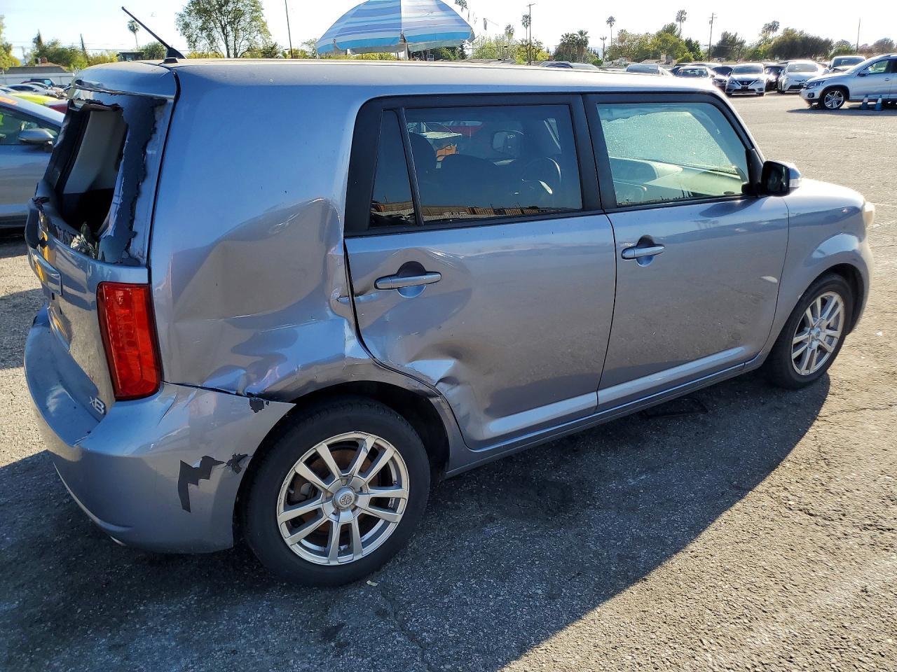 2009 Scion Xb Base - Фото 3
