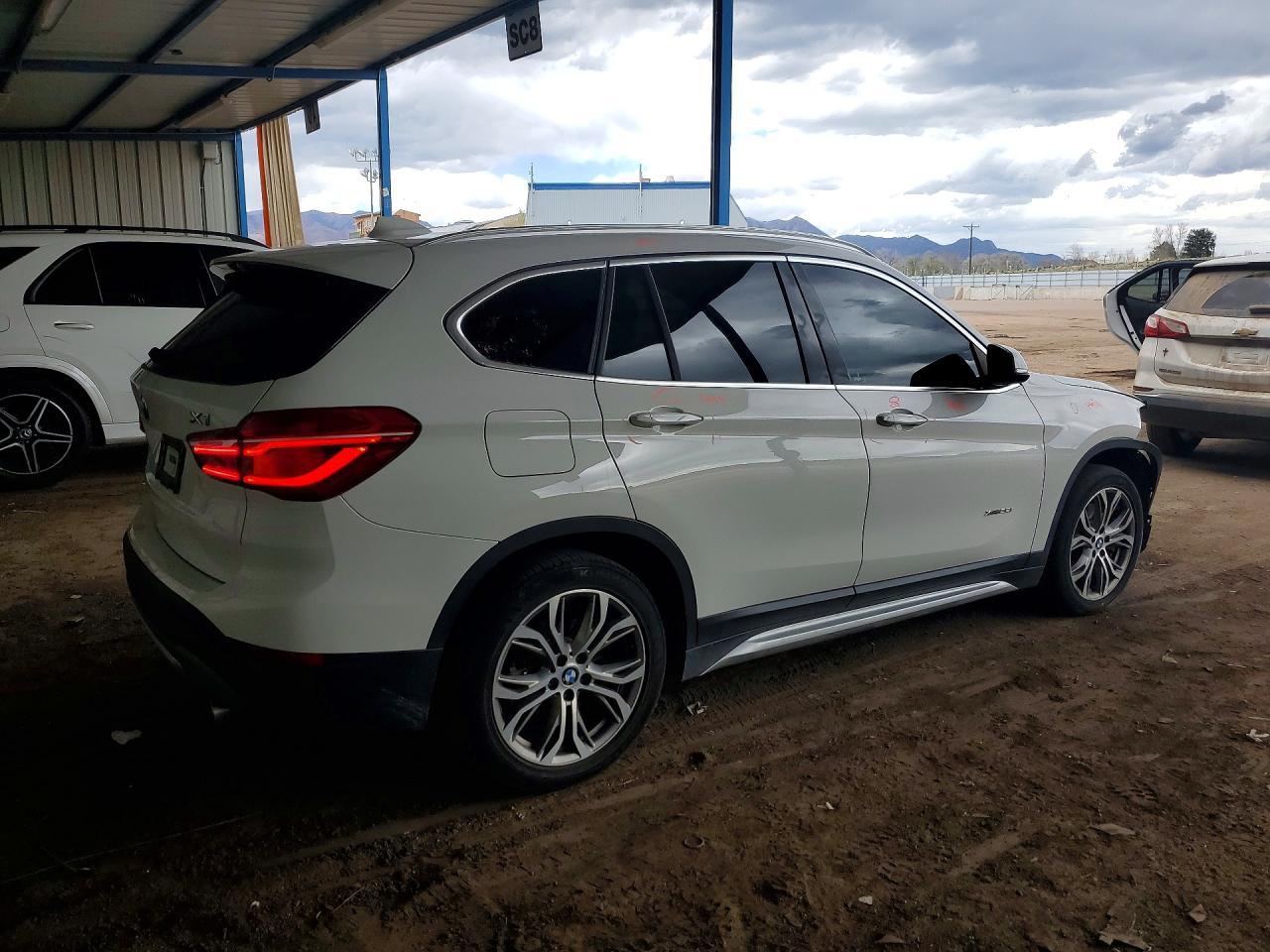 2017 BMW X1 xDrive28I - Image 3
