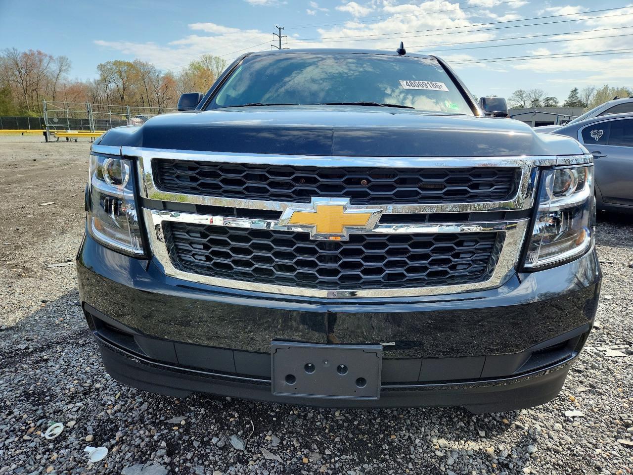 2019 Chevrolet Suburban K1500 Lt - Image 5