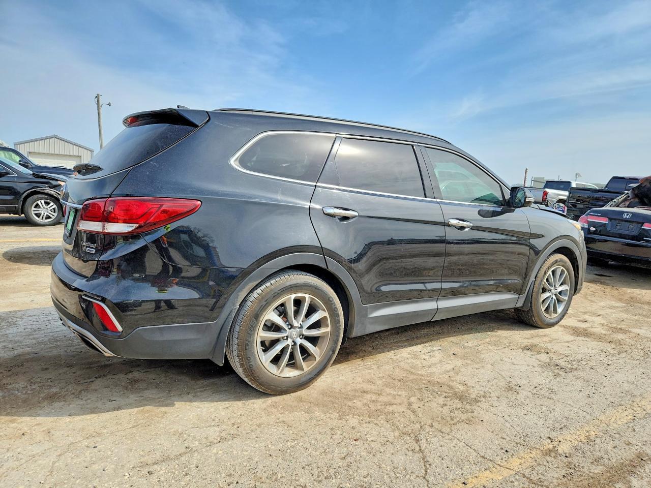 2017 Hyundai Santa Fe Limited - Image 3