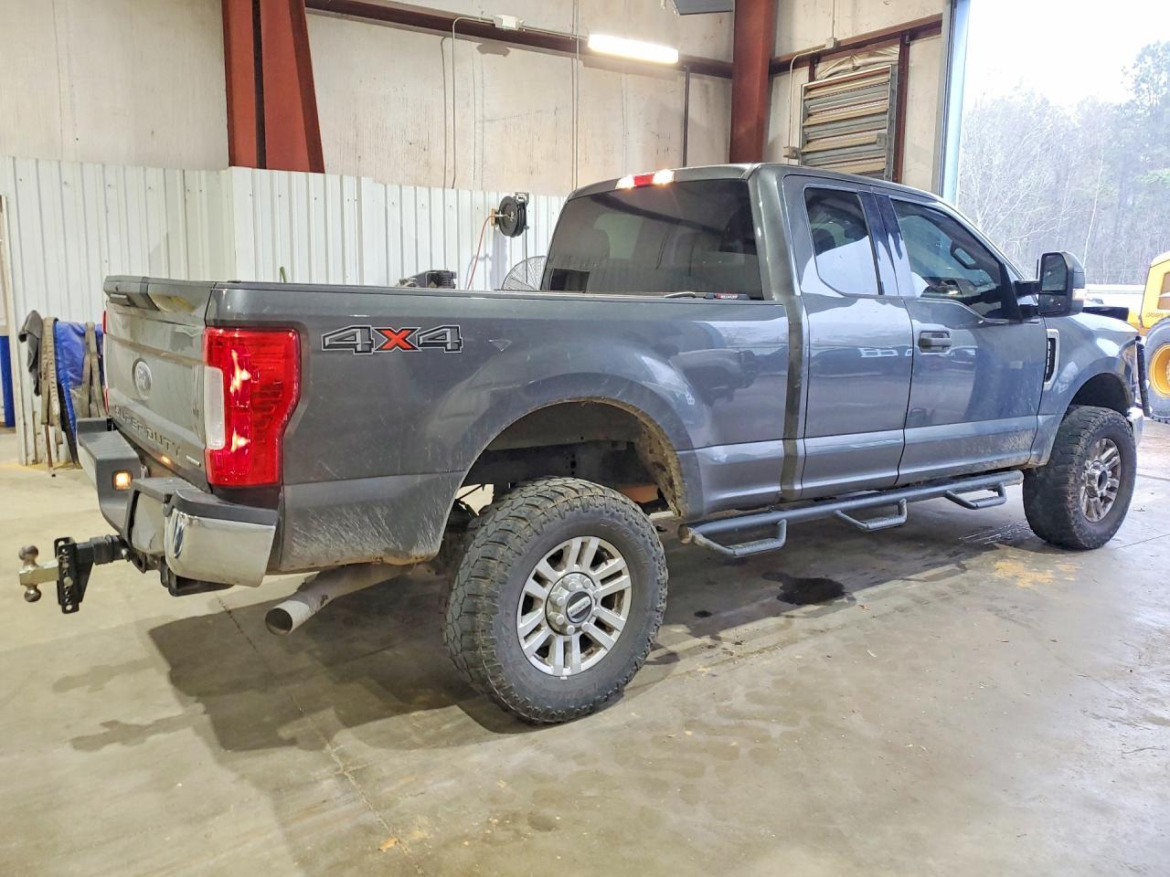 2018 Ford F250 Super Duty - Фото 3