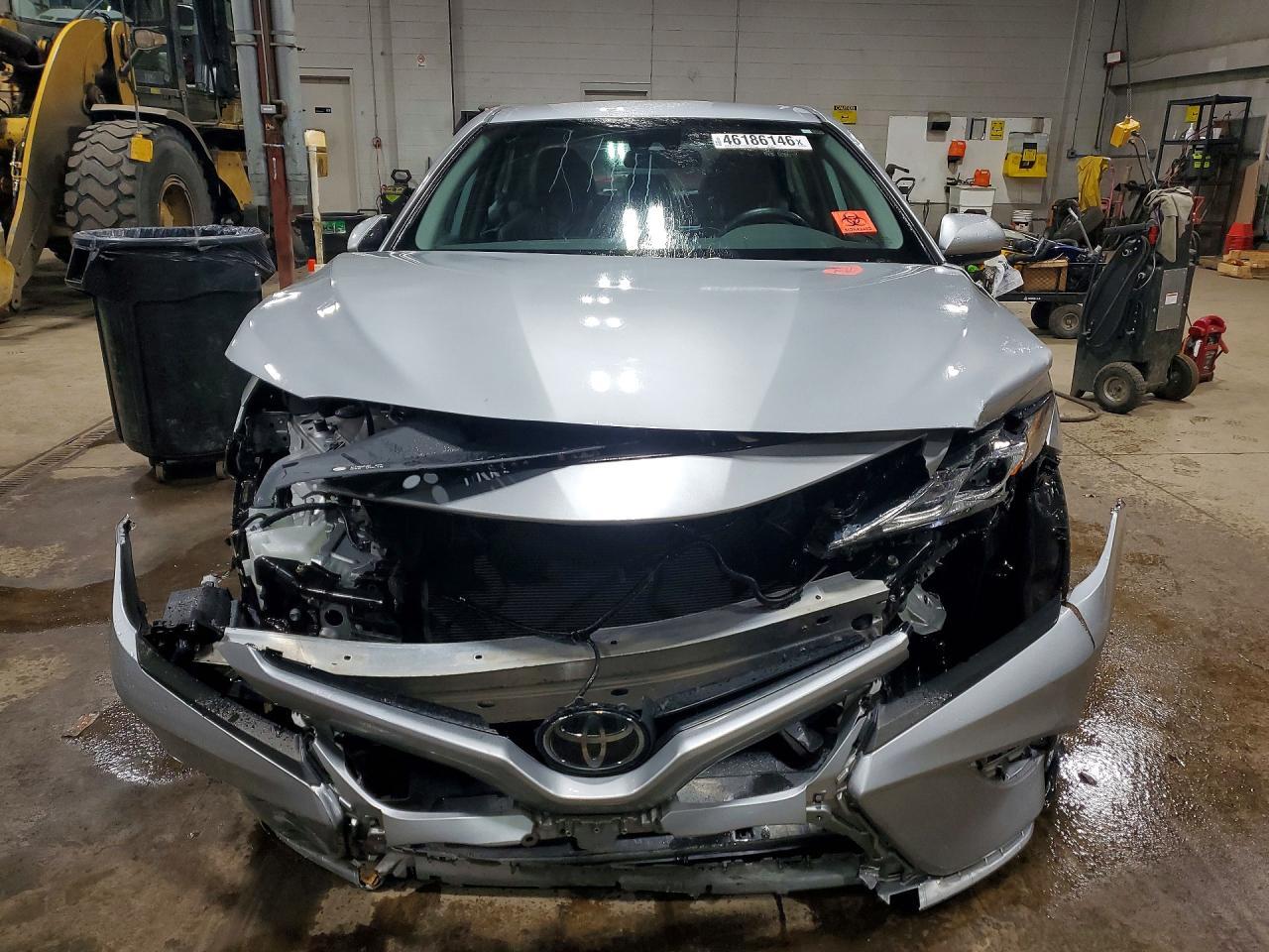 2020 Toyota Camry Se - Фото 5